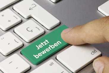 Jetzt bewerben! | © Fotolia / momius