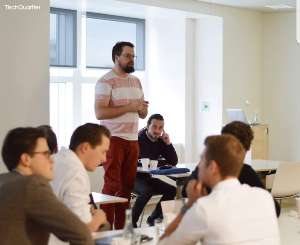 Warm-up an Tag eins: Die Gründer stellen sich gegenseitig kurz vor.
