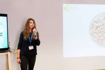 "Cepri" pitcht am Demo Day.
