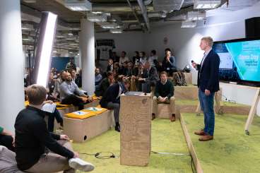 "Farmerscent" pitcht am Demo Day.