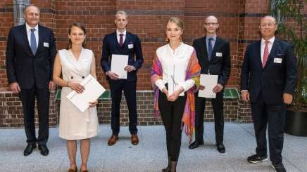 Die Stipendiaten 2020 und 2021: Marie Kammer, Tom-Lukas Denker, Hannah Bartling, Daniel Gärttling