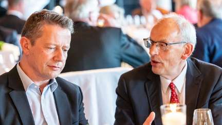 Mike Dietzel und Dr. Helmut Born