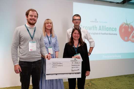 Organifarms hat den Start-up-Preis 2021 der Landwirtschaftlichen Rentenbank gewonnen. Organifarms hat den Start-up-Preis 2021 der Landwirtschaftlichen Rentenbank gewonnen.
